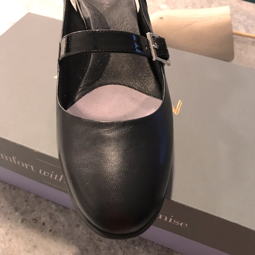 Comfort Maryjane sling back sz 9 wide width special sale 💗